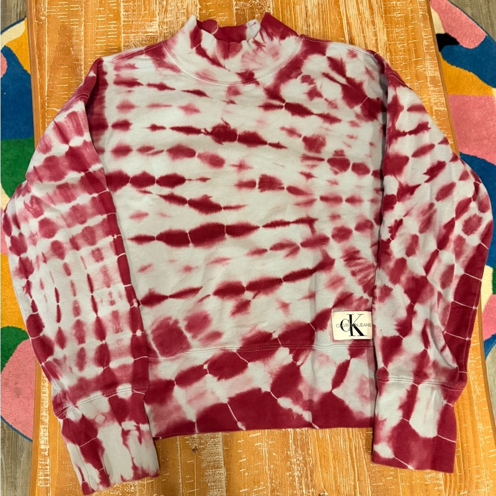 Calvin Klein Wine and baby blue Tie-Dye long sleeve Women’s (L)